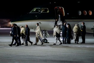 W Oslo rozpoczęły się rozmowy z talibami. Afgańczycy przylecieli luksusowym samolotem