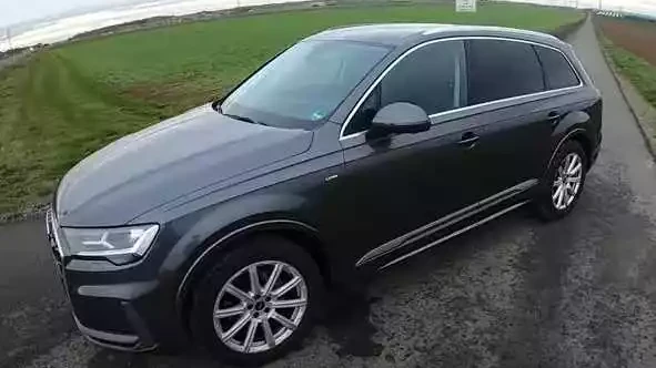 Opravené prémiové auto môže po nehode ukrývať chýbajúce alebo nesprávne vymenené airbagy. 