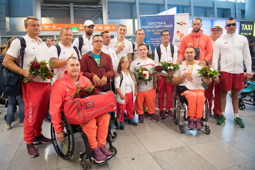 Polscy paraolimpijczycy wrócili do domu