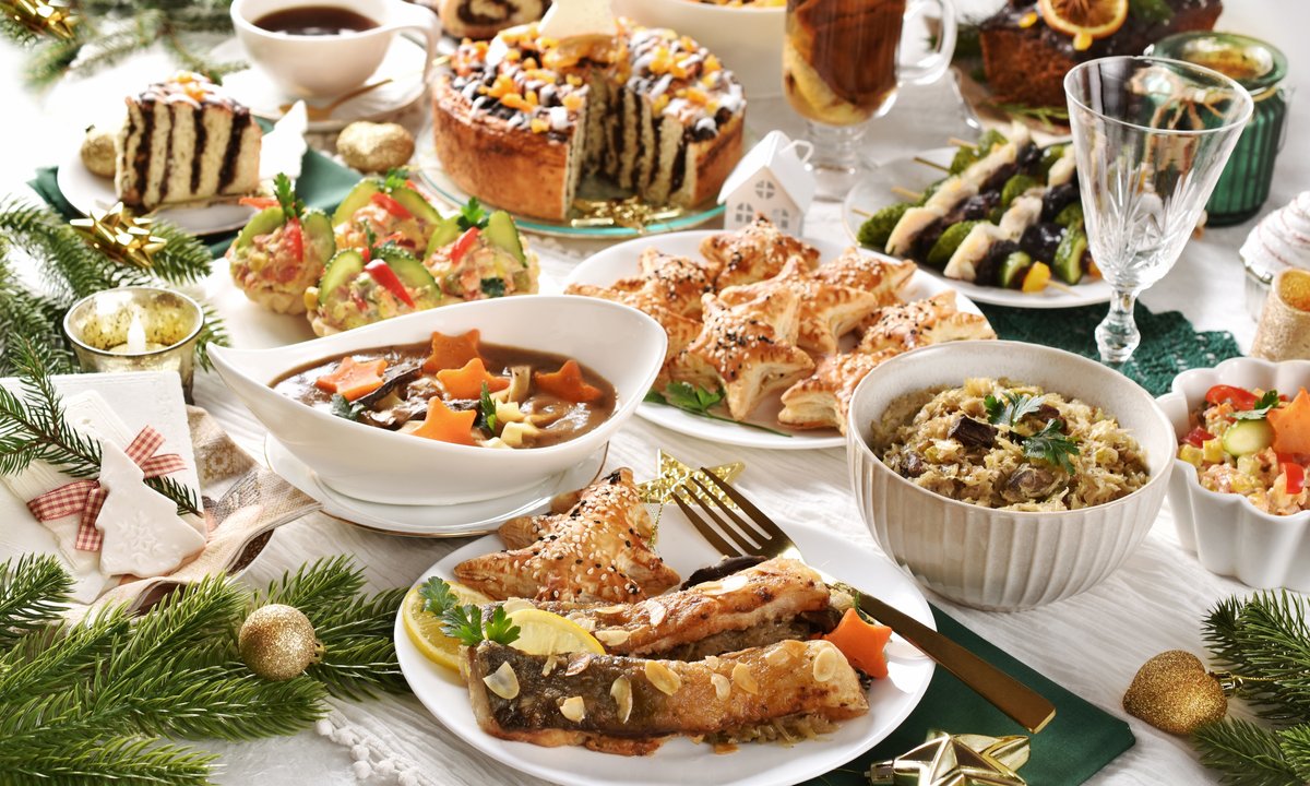 Święta sprzyjają przejedzeniu. Oto pięć sposobów na wzdęty brzuch