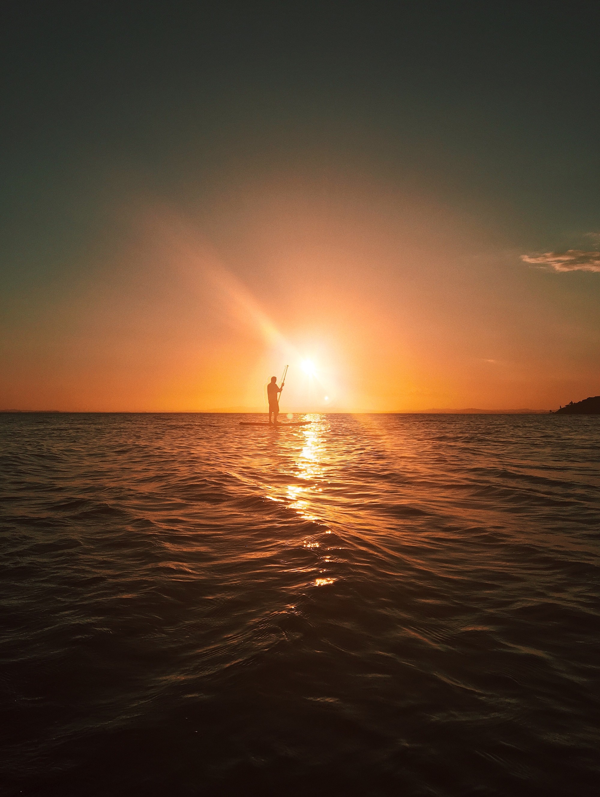 Plán Rusa, ktorý mal do Estónska priplávať na paddleboarde, napokon stroskotal.