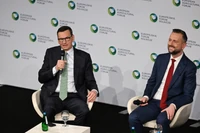 Po co Kosiniak-Kamysz debatował z Morawieckim? Obaj mieli w tym konkretny interes