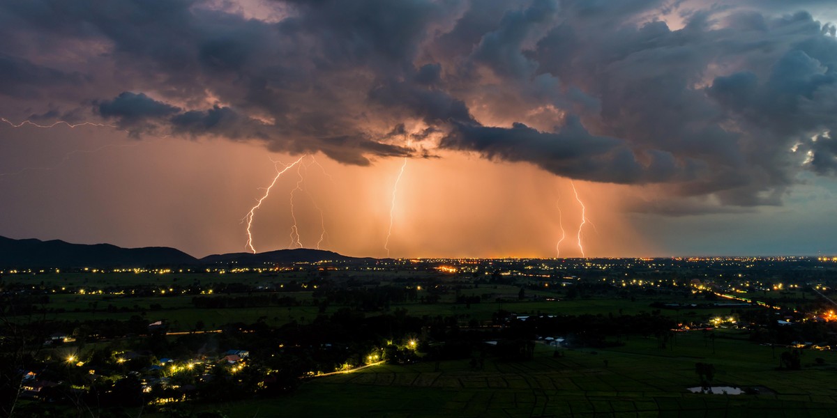 Trwa długi weekend. Zagrzmi nad Polską