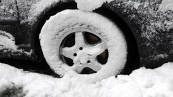 Zima na drogach utrudnia życie kierowcom. Tam jest najgorzej