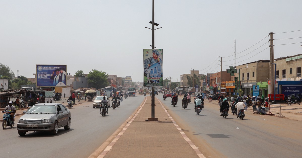 Mali's Descent: France Urges Urgent Evacuation Amid Escalating Security Crisis