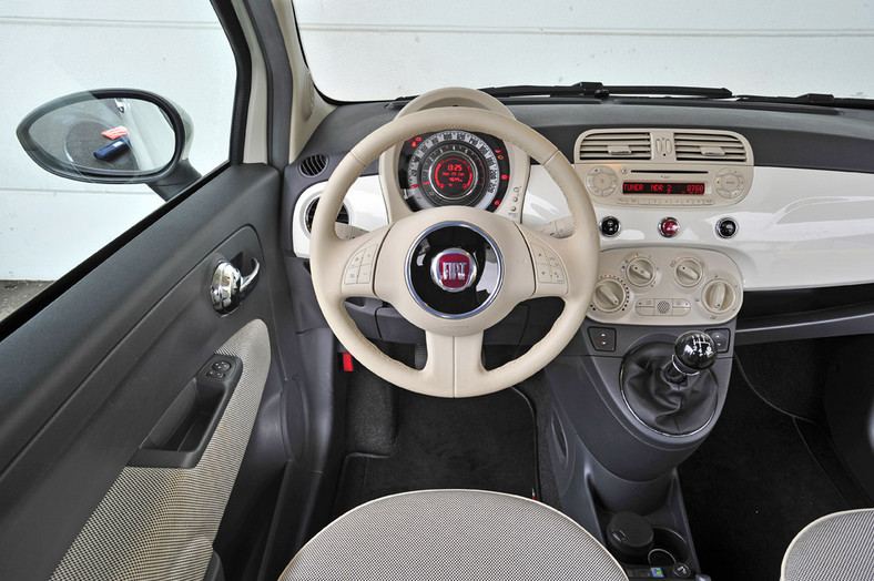 Fiat 500, Mini, Chrysler PT Cruiser oraz VW New Beetle: czyli, retro w dobrej cenie