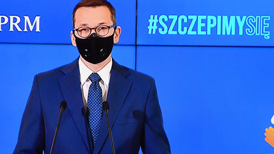 Premier Morawiecki: w sylwestra nie wprowadzamy godziny policyjnej