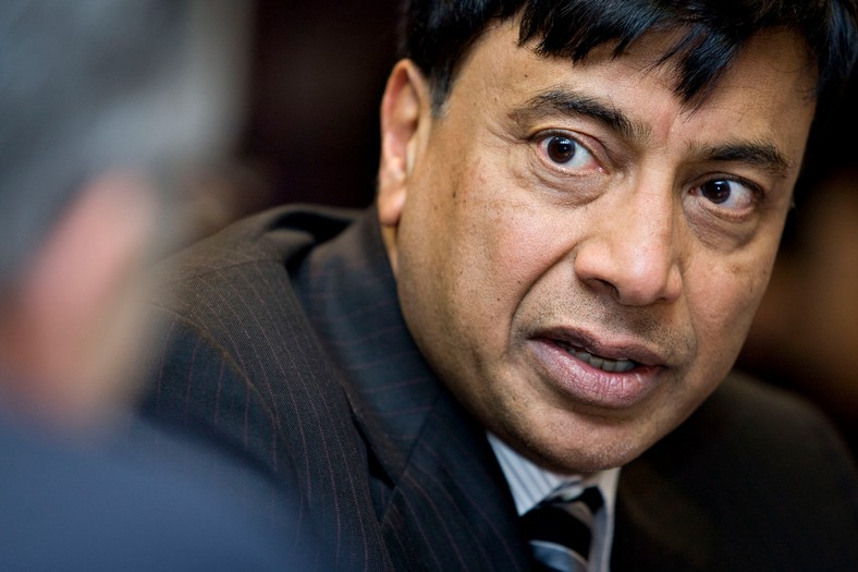 Po raz szósty z rzędu liderem rankingu jest Lakshmi Mittal, zamieszkały w Londynie indyjski magnat stalowy - podał tygodnik 