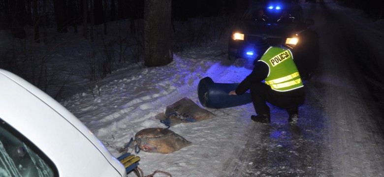 Kulig w plastikowej beczce za rozpędzonym samochodem zakończony tragedią