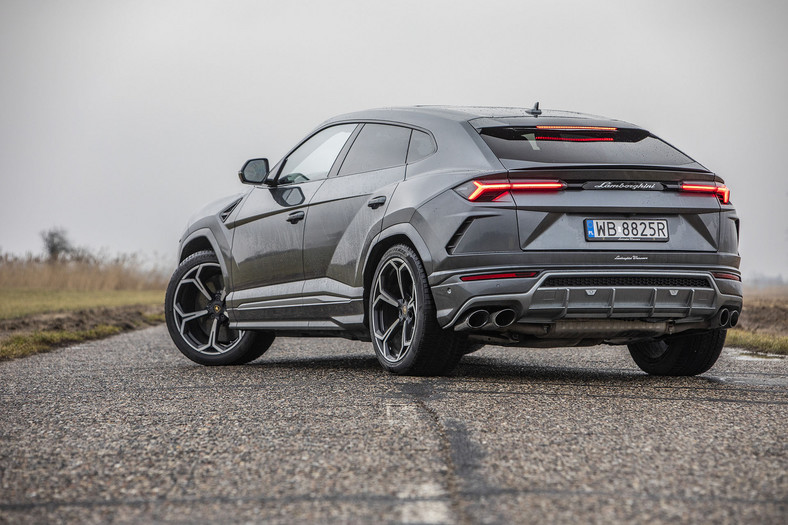 Lamborghini Urus - najdynamiczniej przyspieszający SUV na Ziemi 