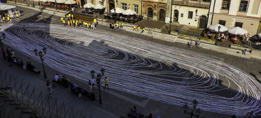 Najdłuższa spirala z kart