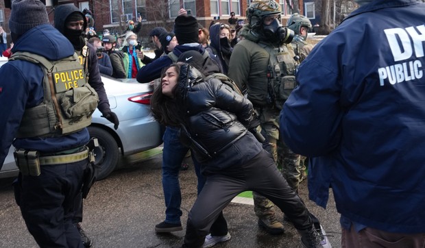 Agenti ICE u Mineapolisu