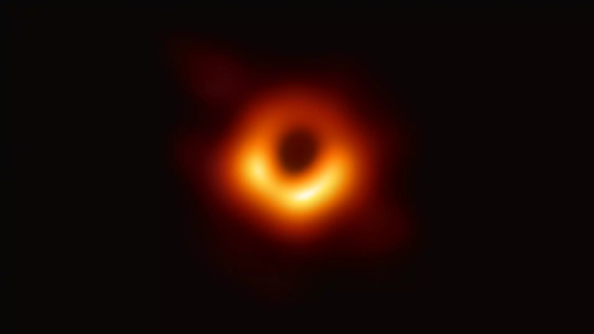 To przełomowe wydarzenie. Naukowcy pokazali pierwsze zdjęcie czarnej dziury