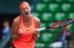 French Open: Zwycięski powrót Kvitovej po zranieniu w napadzie