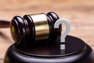 Sądy administracyjne o stanowieniu prawa przez jednostki samorządu terytorialnego