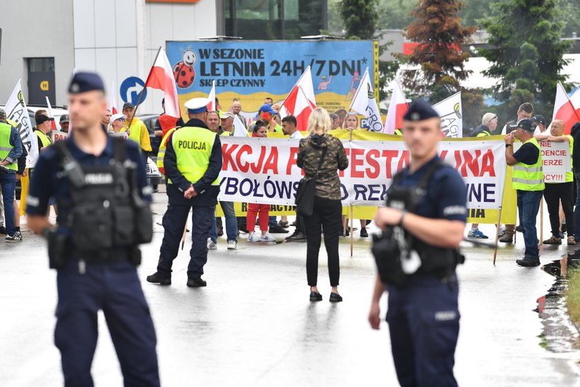 Rybacy protestują. Droga na Hel całkowicie zablokowana