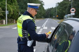 zero tolerancji dla pijanych kierowców. państwo odbiera samochody, a nawet ciągniki