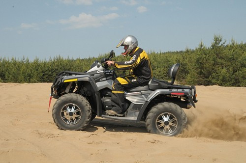 Prównanie mocnych quadów - Can-am Outlander 800R Max LTD kontra Can-am Outlander 800R