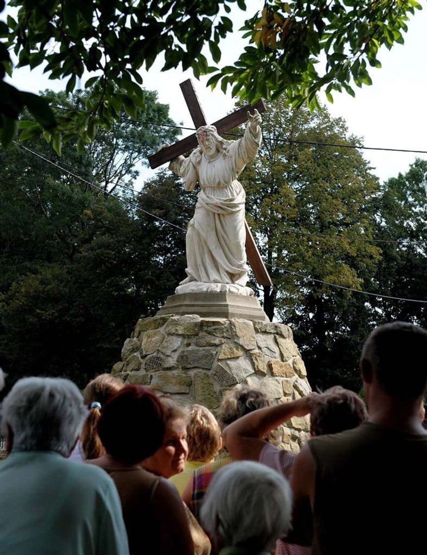 Krwawe łzy Chrystusa z Krosna - to profanacja!