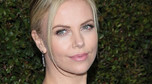 Charlize Theron na premierze "Young Adult"