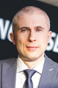 Jakub Rosłon , menedżer salonu, Volkswagen Financial Services Store