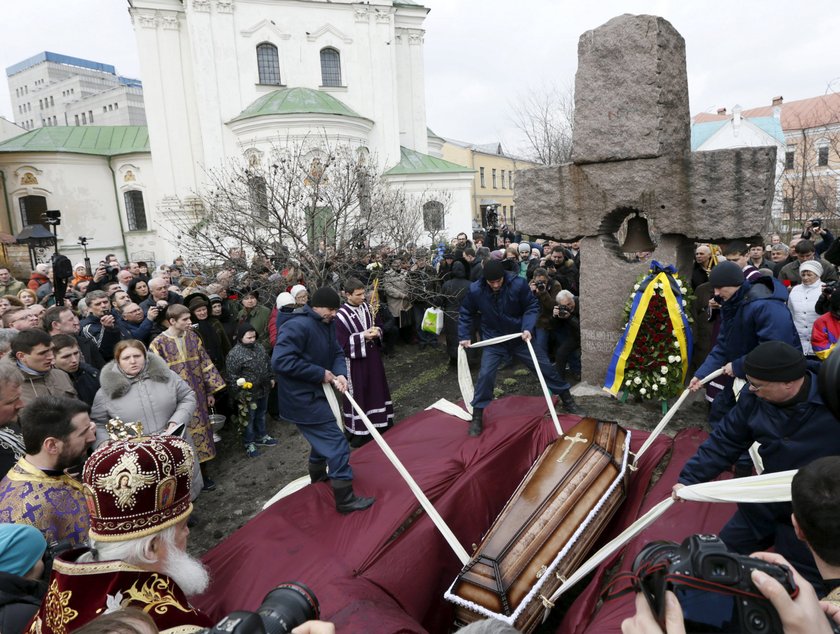 Zwłoki zamordowanego dziennikarza 15 lat czekały na pochówek