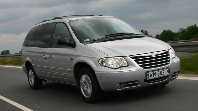 Chrysler Voyager/Grand Voyager IV (2000-07); 2007 r. – 21 500 zł