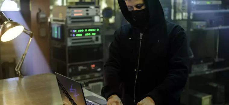 Asus zaprezentował laptopa powstałego we współpracy z DJ-em Alanem Walkerem