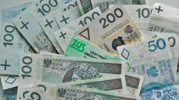 zus ma prezent dla seniorów z roczników 1949-1969. specjalna emerytura jest dla nich na wyciągnięcie ręki