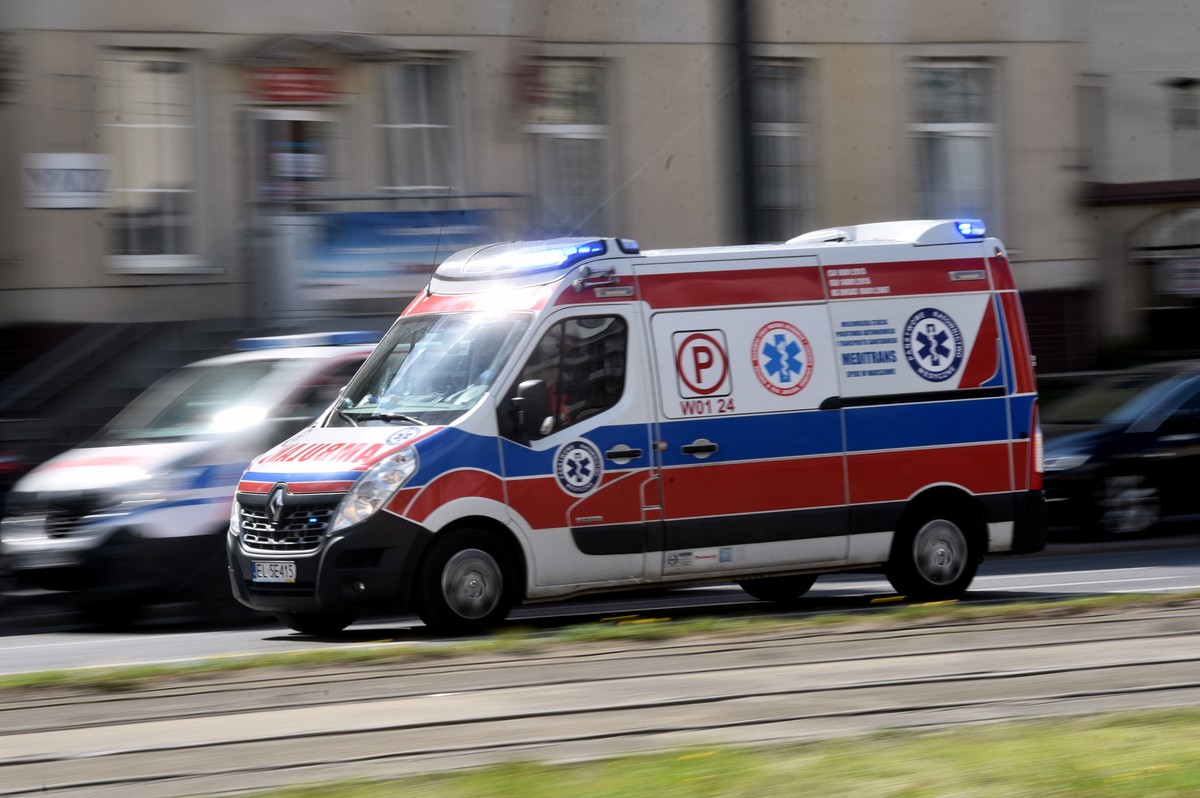 Auto potrąciło 8-latka na pasach. Dziecko walczy o życie