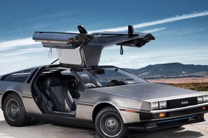 DeLorean DMC-12