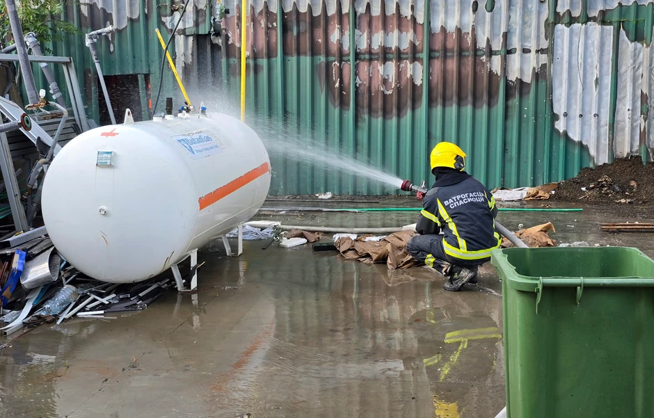 Požar u magacinskom prostoru u Malom Mokrom Lugu