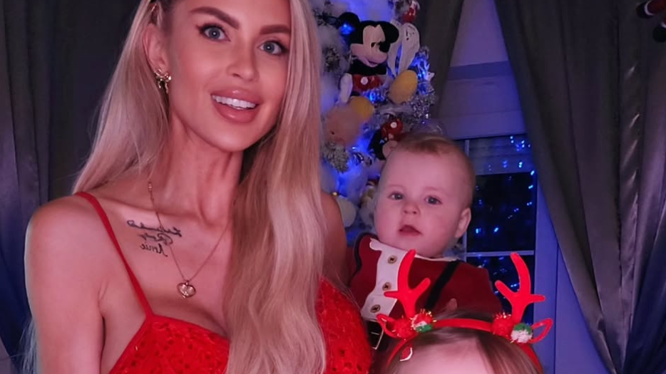 Lela Ceterová s deťmi. 