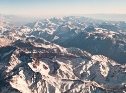 Nie znosisz turbulencji? Unikaj tej trasy. Tam jest ich najwięcej