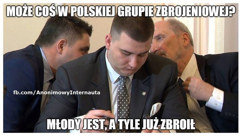 Internauci drwią z Misiewicza