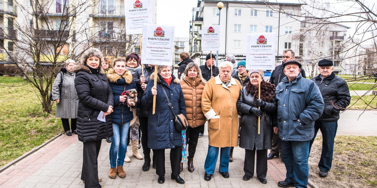 Protest mieszkańców Olechowa w sprawie podwyżki czynszu