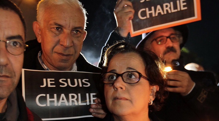 megemlékezések a párizsi terrortámadás után