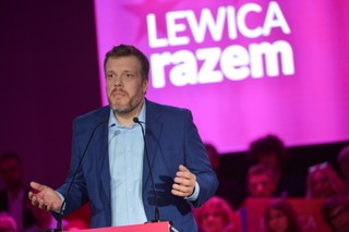 Adrian Zandberg do PiS: Zawiedliście nauczycielki, pracowników budżetówki, ochronę zdrowia, niepełnosprawnych. Tak się nie robi