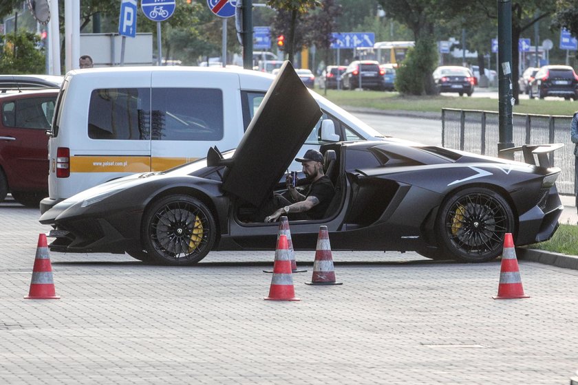 Patryk Vega stracił lamborghini. Zarekwirowała je skarbówka