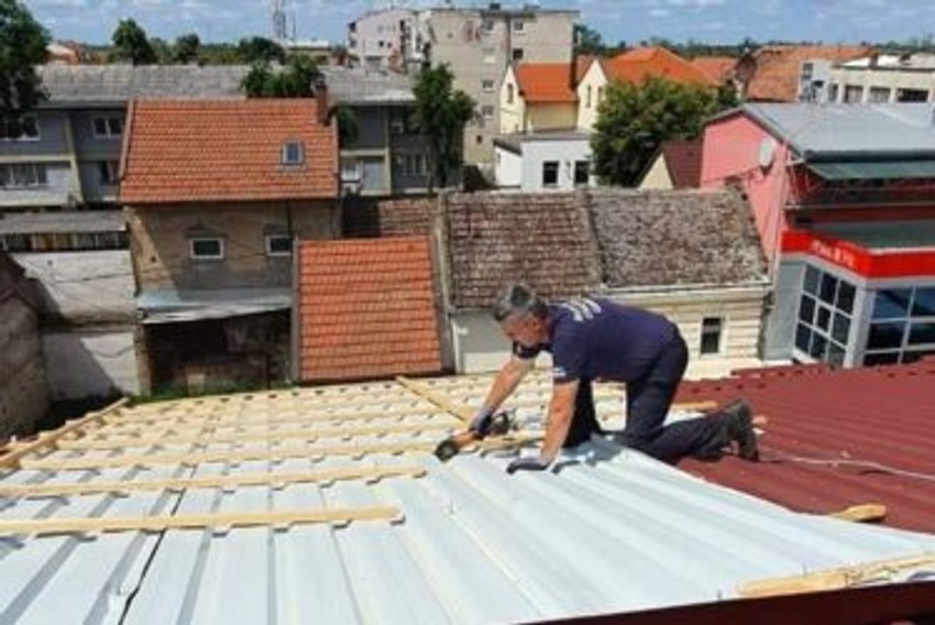 Šamac, popravka krovova