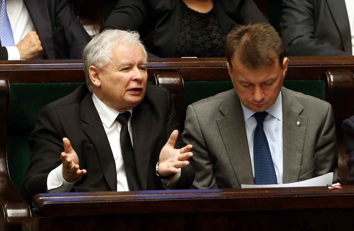 Jarosław Kaczyński i Mariusz Błaszczak PAP/Tomasz Gzell