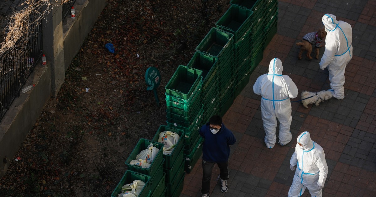 Protesty przeciwko lockdownom w Chinach. Pożar w Sinciangu wywołał falę