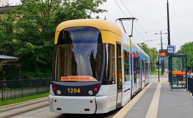 Tramwaj "uciekł" motorniczemu i przejechał przez centrum Łodzi