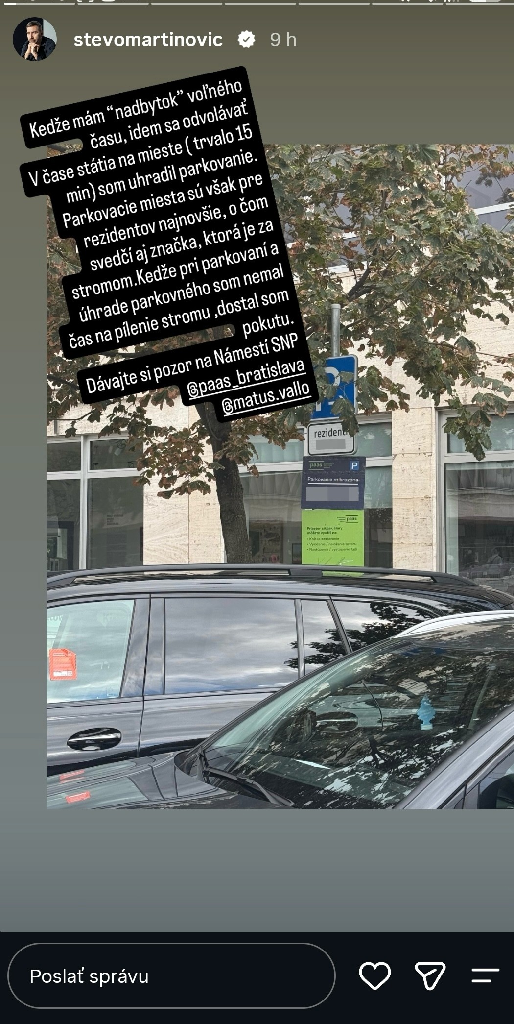 Slovenský herec Štefan Martinovič zažil nepríjemnú skúsenosť počas parkovania v Bratislave. 
