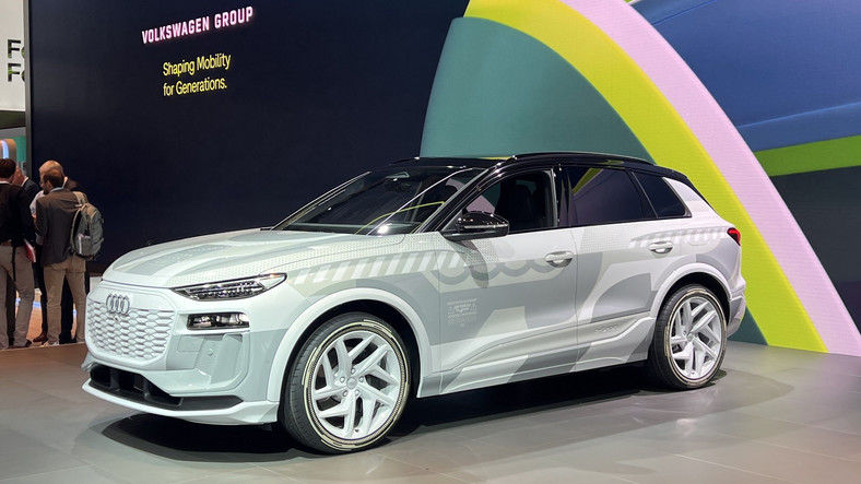 Audi Q6 e-tron na salonie IAA Mobility 2023 w Monachium