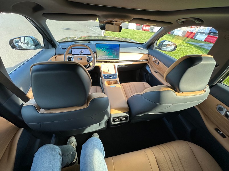 Geely Starray EM-i