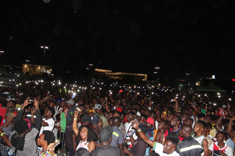 Thousands storm the West Hill Mall Edition of Area Codes Jam