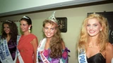 Ewa Wachowicz zdobyła koronę Miss Polonia 1992. W nagrodę dostała...