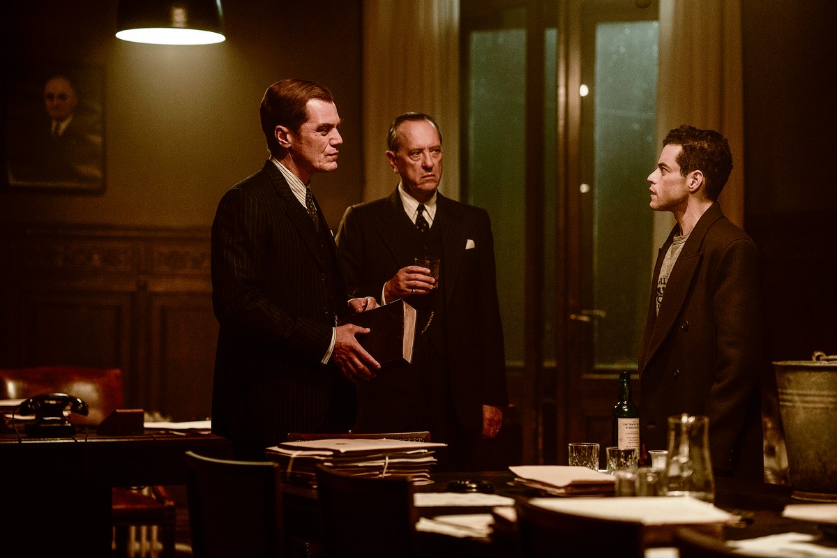 Michael Shannon i Rami Malek w filmie "Norymberga"