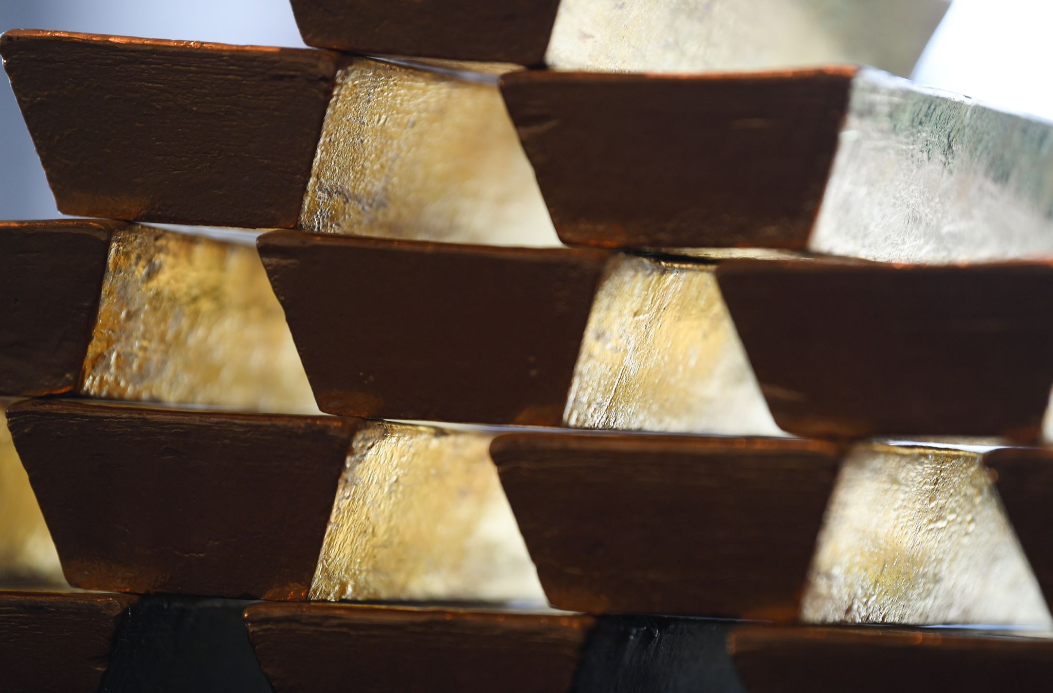 Warum Gold auf Rekordhoch von 4.878 Dollar klettert und die 5.000-Dollar-Marke ins Visier nimmt